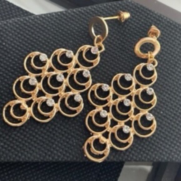 Fashion Jewelry Jewelry - Fashion Jewelry pierced dangling earrings-Gold tone-Clear rhinestones